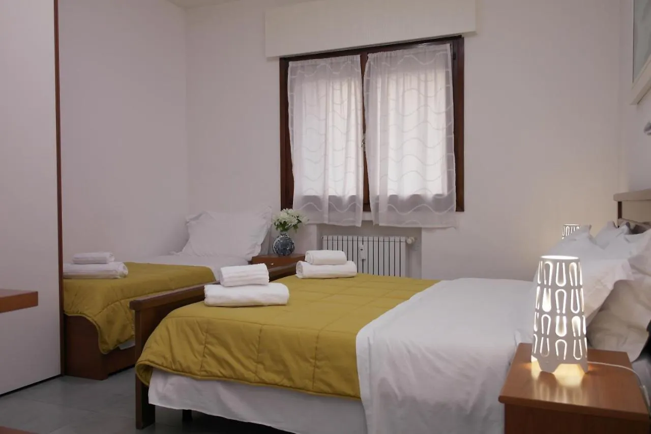 Rosa Garden B&B Mestre 0*,